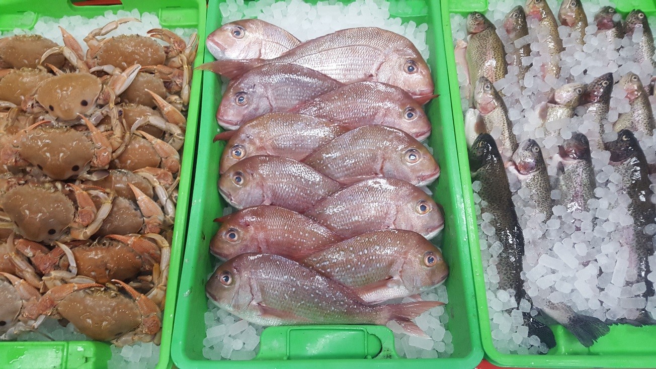 Shopping for some fresh fish can be made easy: Just follow these tips